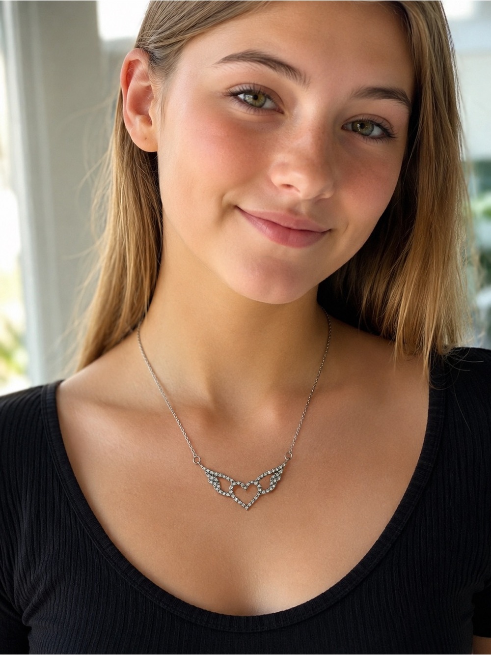 NWOT Angel & Heart Wings Necklace with Rhinestones 18” Chain